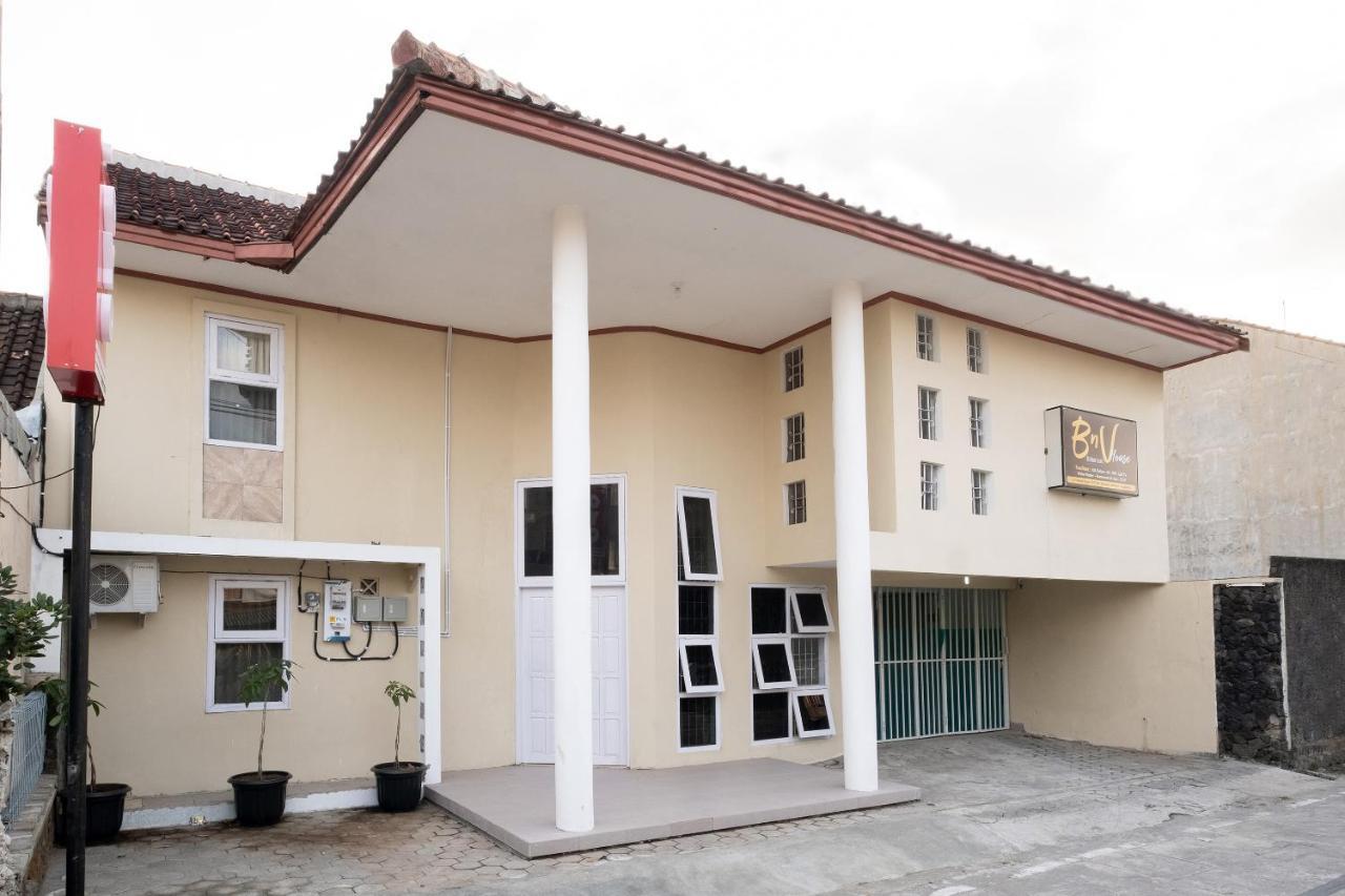 Oyo 2173 Bnv House Babarsari Hotel Maguwo Exterior photo